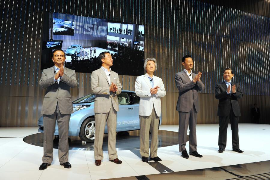  Nissan Leaf 2010 года  (фото 42 из 77)
